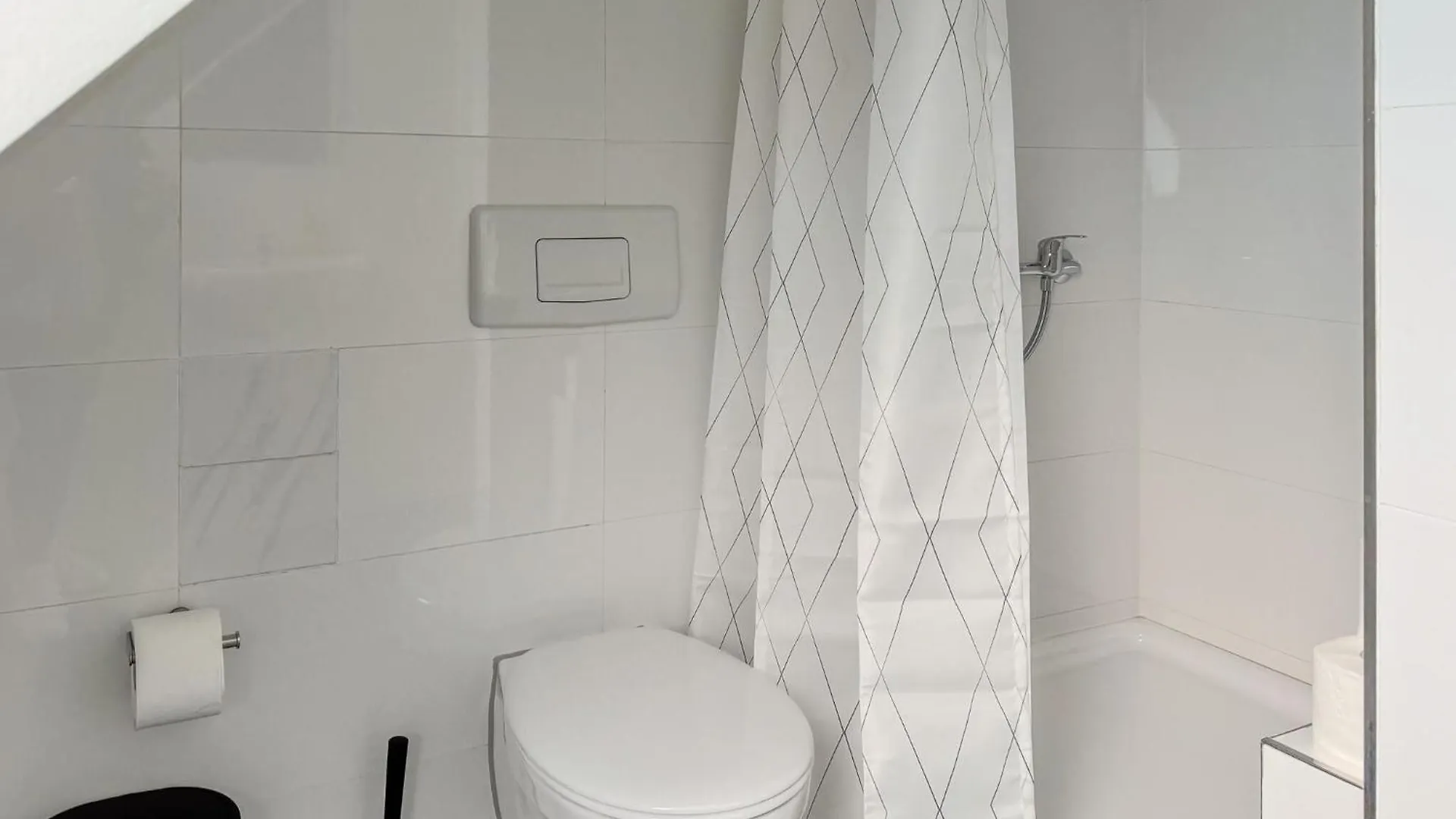 Holiday home 6 Room Detached House - Koeln Messe Fair 10Min